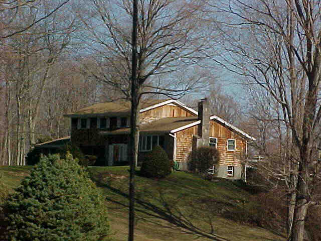 Building photograph for 284 CANAAN ROAD